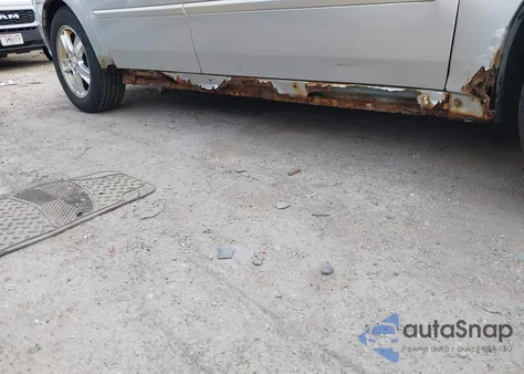 2005 Chevrolet Malibu Maxx Ls z USA, uszkodzony, nr VIN 1G1ZT64845F161742